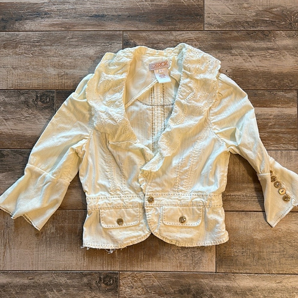 LaROK VINTAGE CROPPED RUFFLE EMBROIDERED DETAILED KNIT BUTTON SLEEVE JACKET